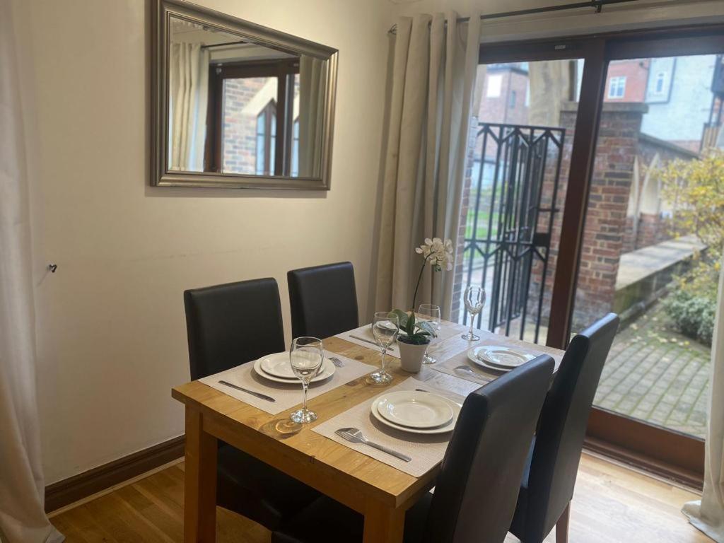 Alexander Apartments Newcastle City ห้อง รูปภาพ